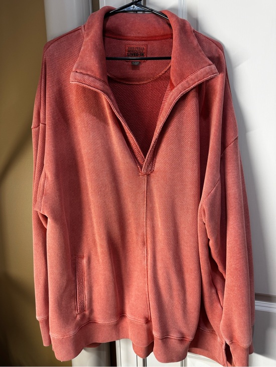 American Eagle Outfitters Tops - American Eagle Outfitters Dusty Coral v-neck Pullover